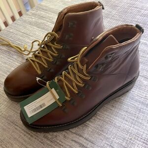 Men’s brown boots